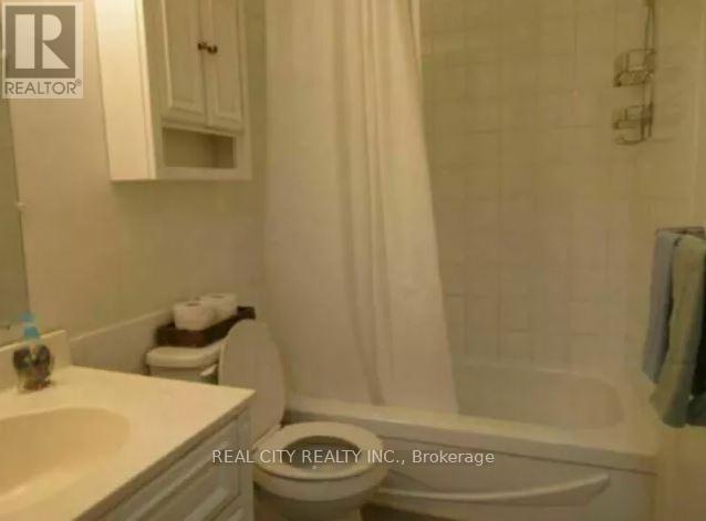 2290 Delkus Crescent, Mississauga, ON
