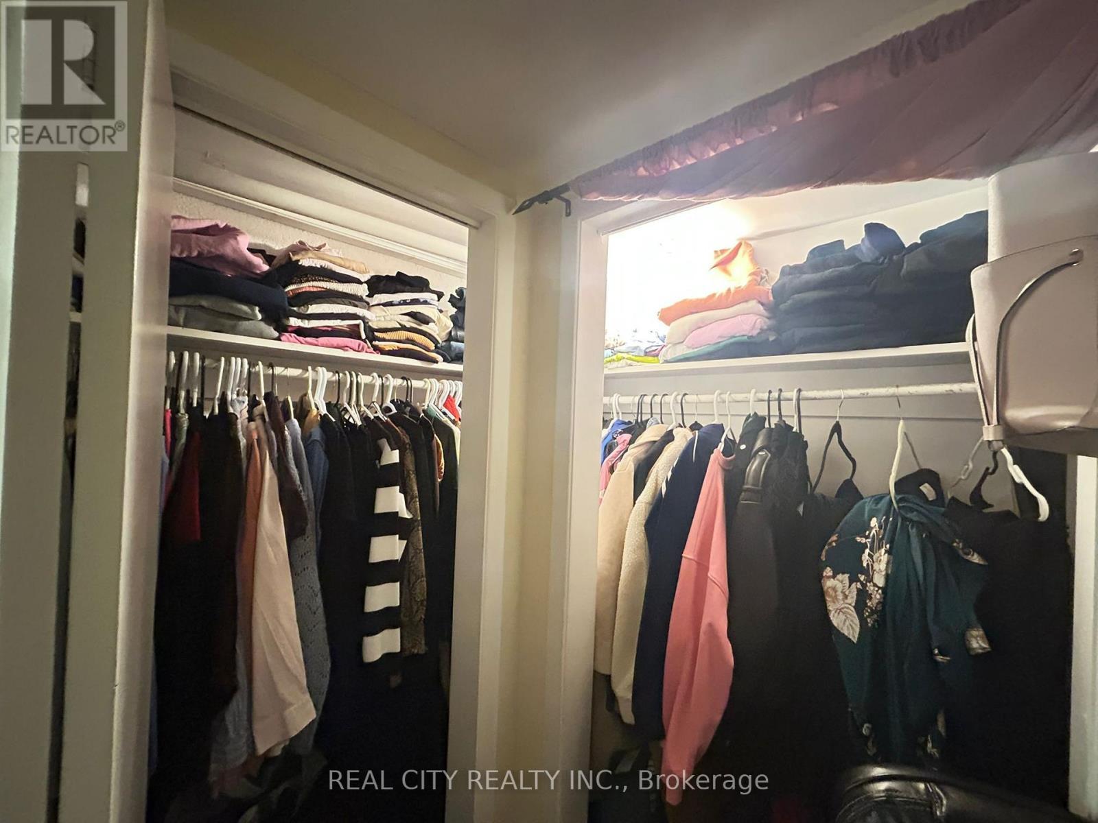 2290 Delkus Crescent, Mississauga, ON