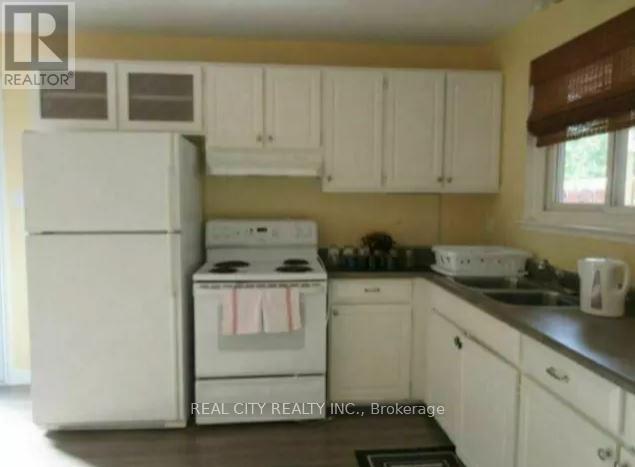 2290 Delkus Crescent, Mississauga, ON