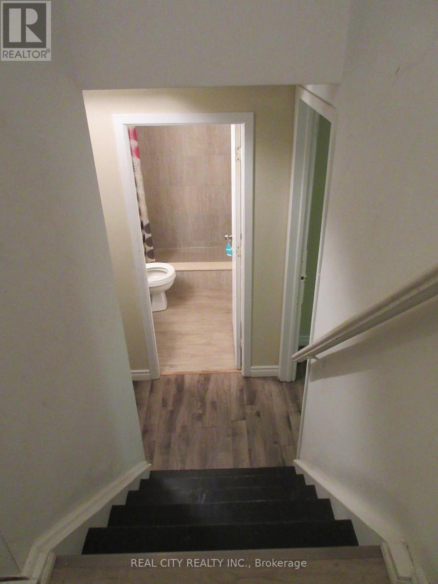 2290 Delkus Crescent, Mississauga, ON