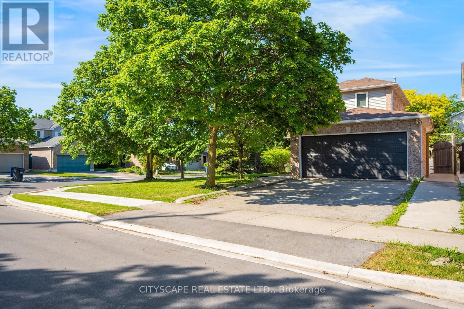 65 Mullis Crescent, Brampton, ON