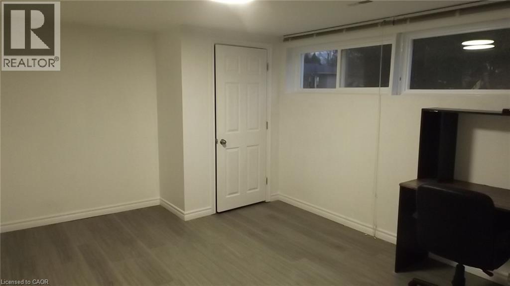 68 Austin Drive, Waterloo, ON - Indoor Photo Showing Other Room