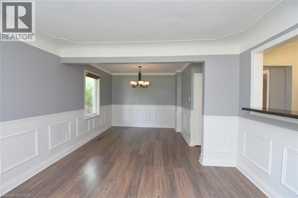 945 Glen View Avenue, Burlington, ON