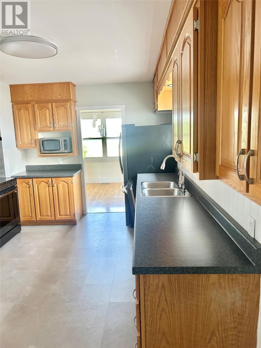 172 Elizabeth Drive, Gander, NL