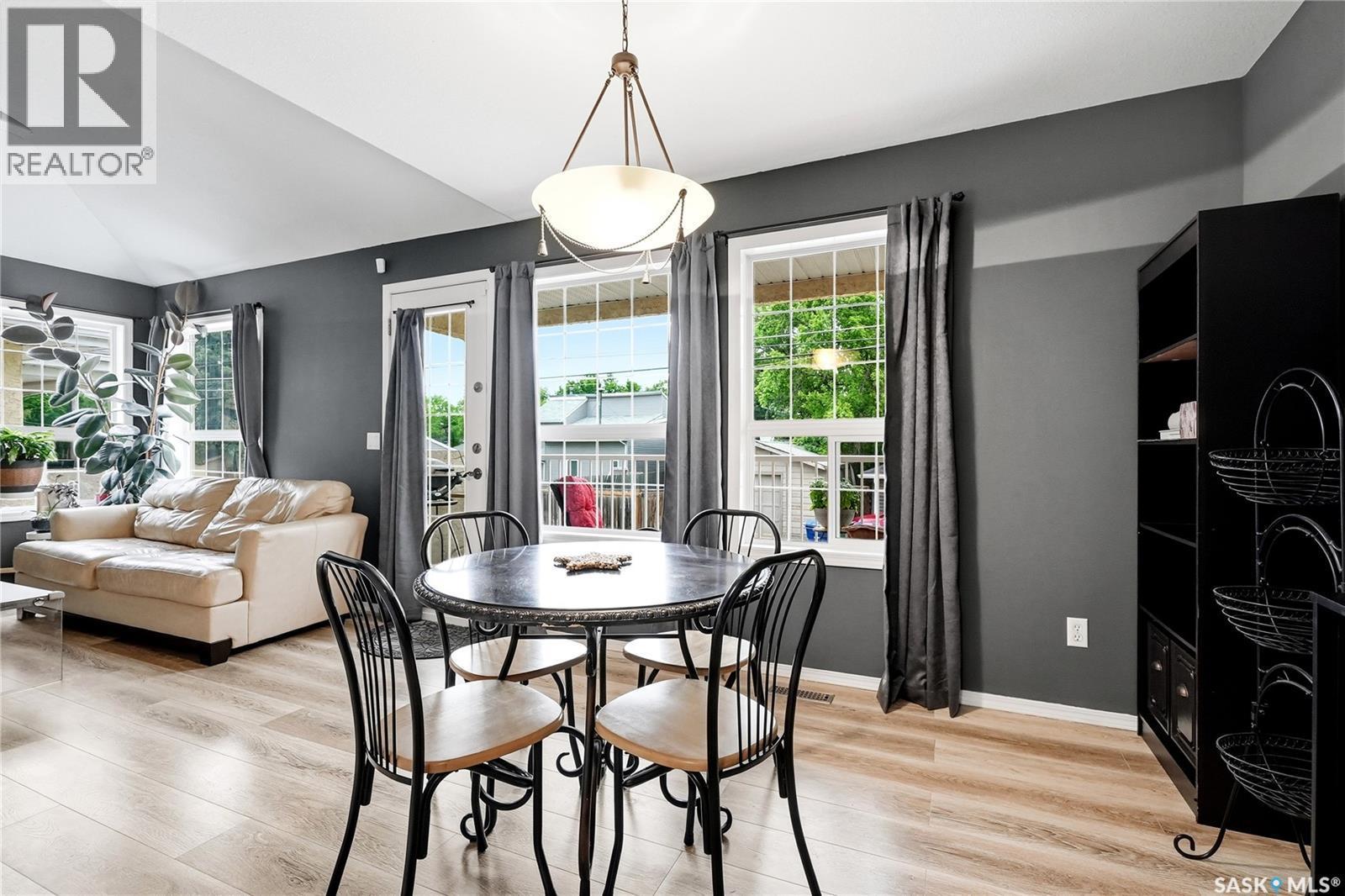 C 905 9Th Street E, Saskatoon, SK