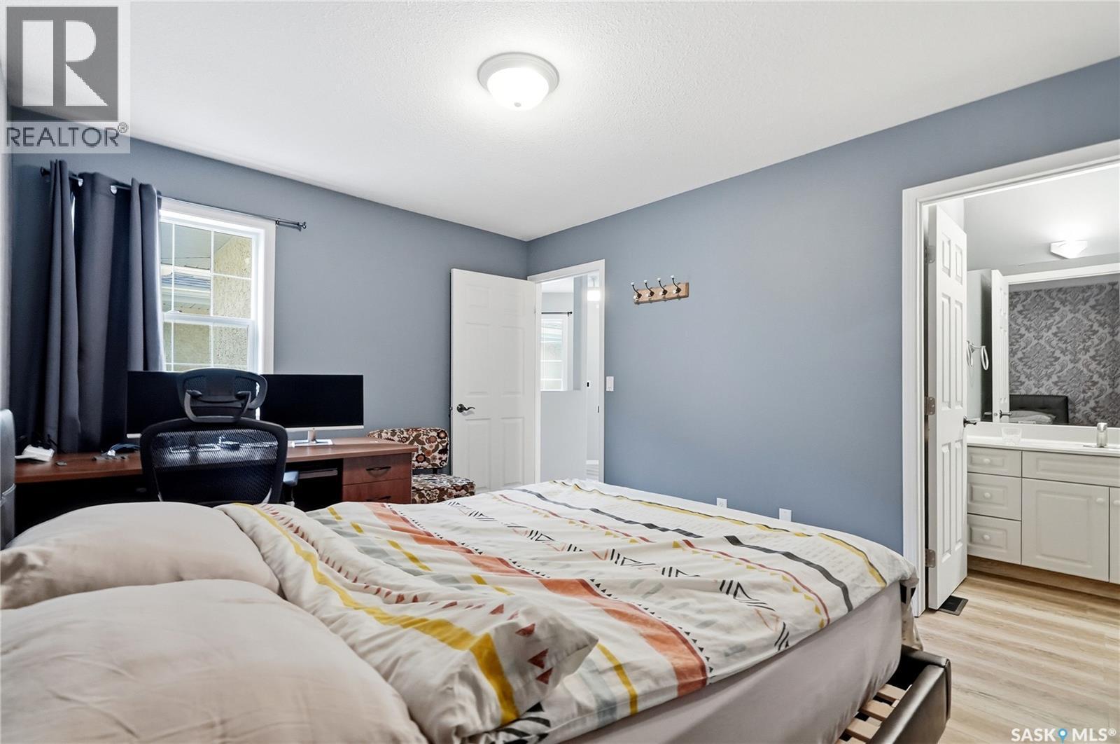 C 905 9Th Street E, Saskatoon, SK