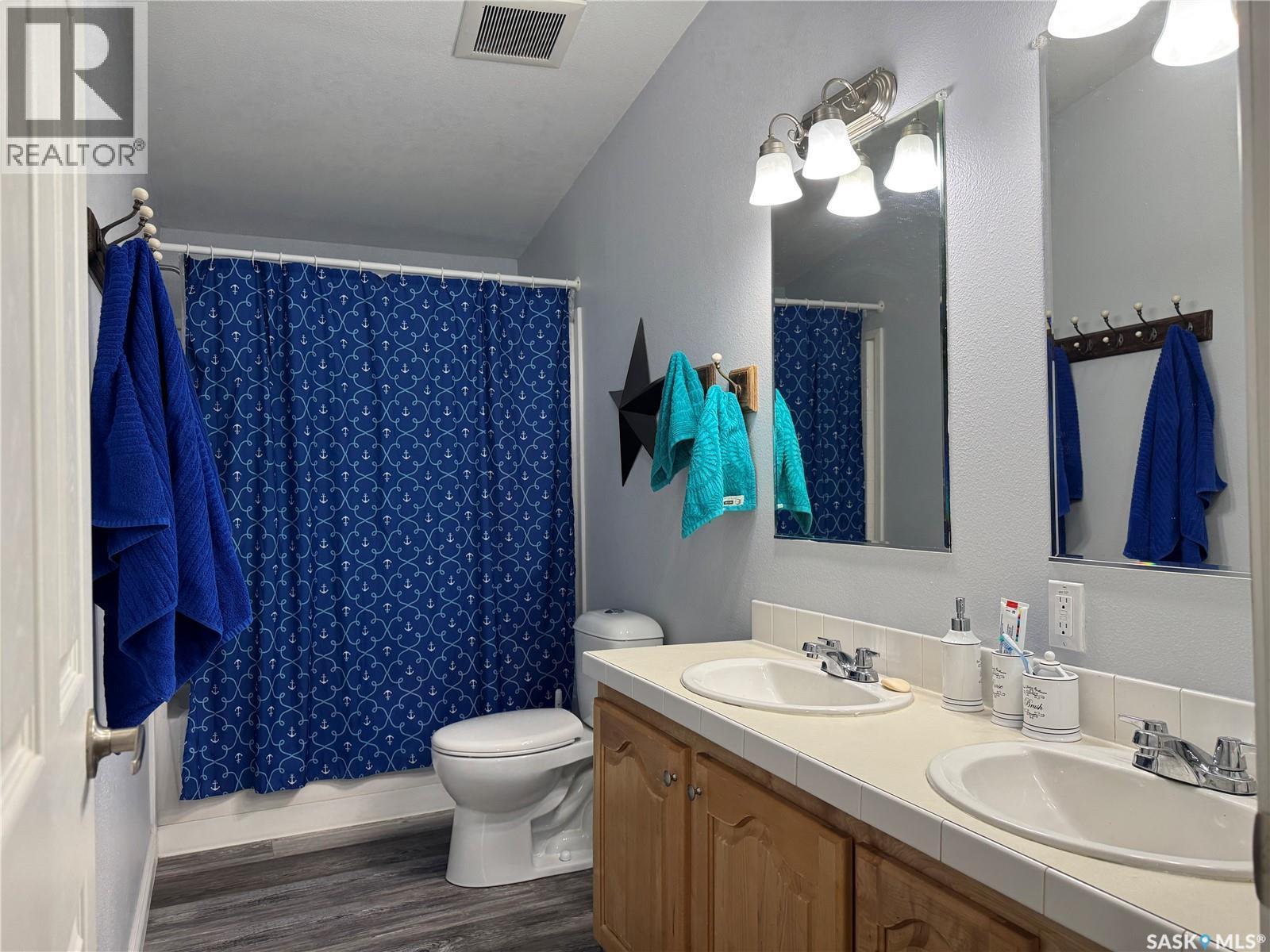 301 Tesky Crescent, Wynyard, SK