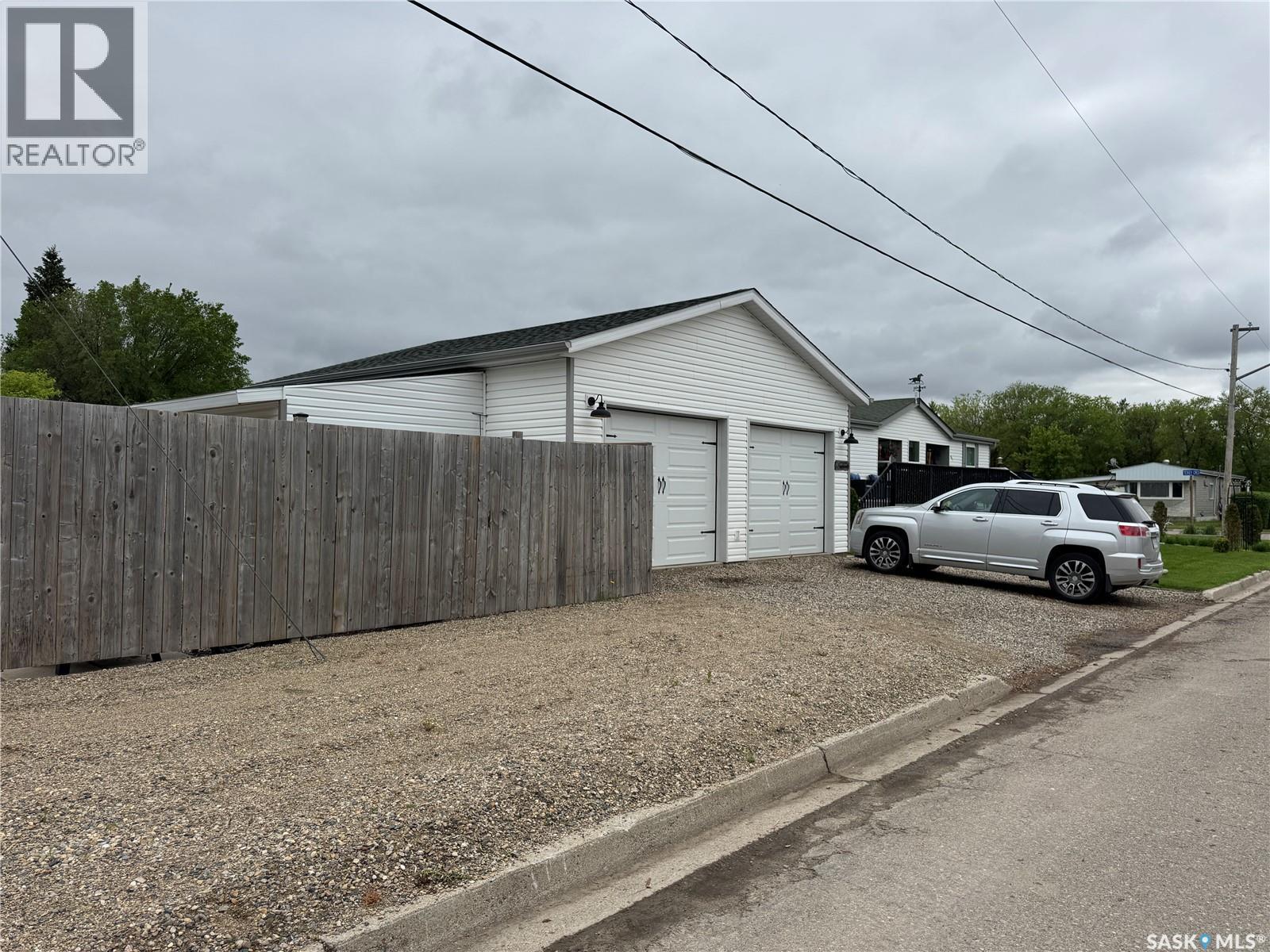 301 Tesky Crescent, Wynyard, SK