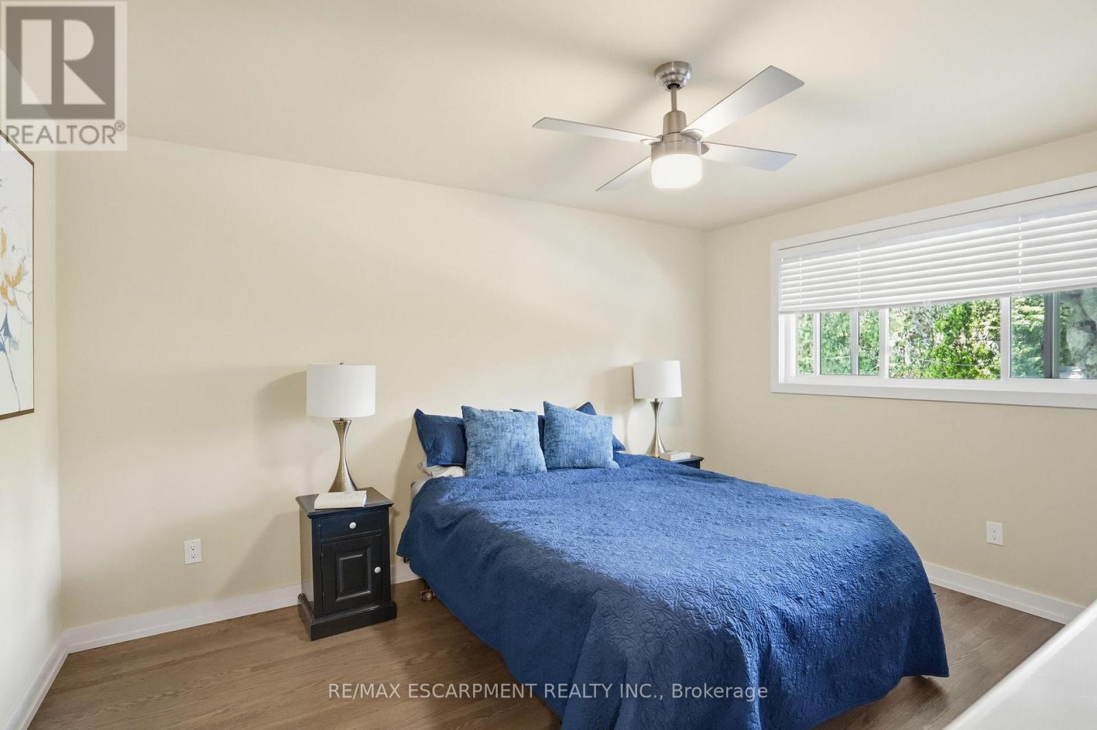 570 Rosedale Crescent, Burlington, ON