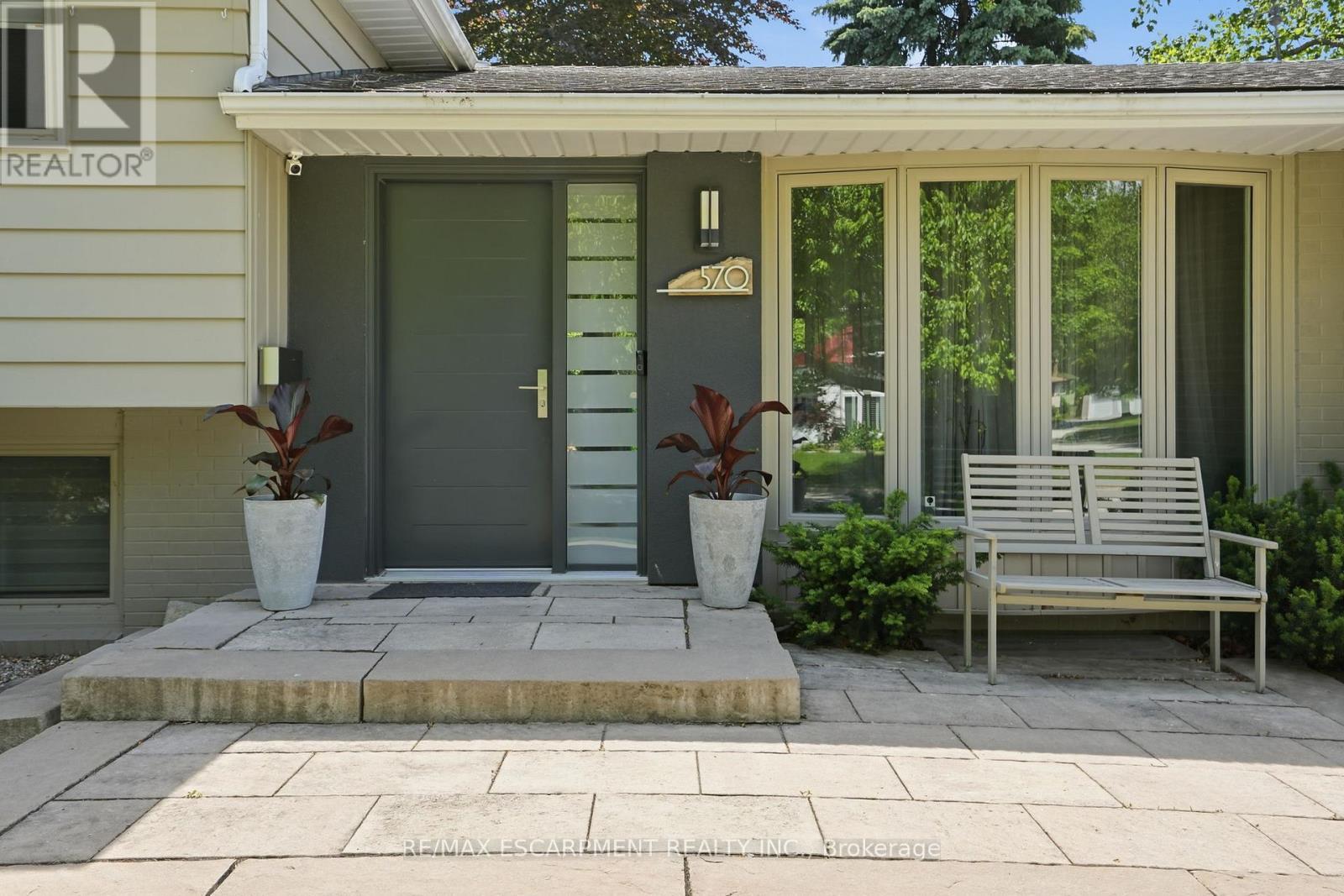 570 Rosedale Crescent, Burlington, ON