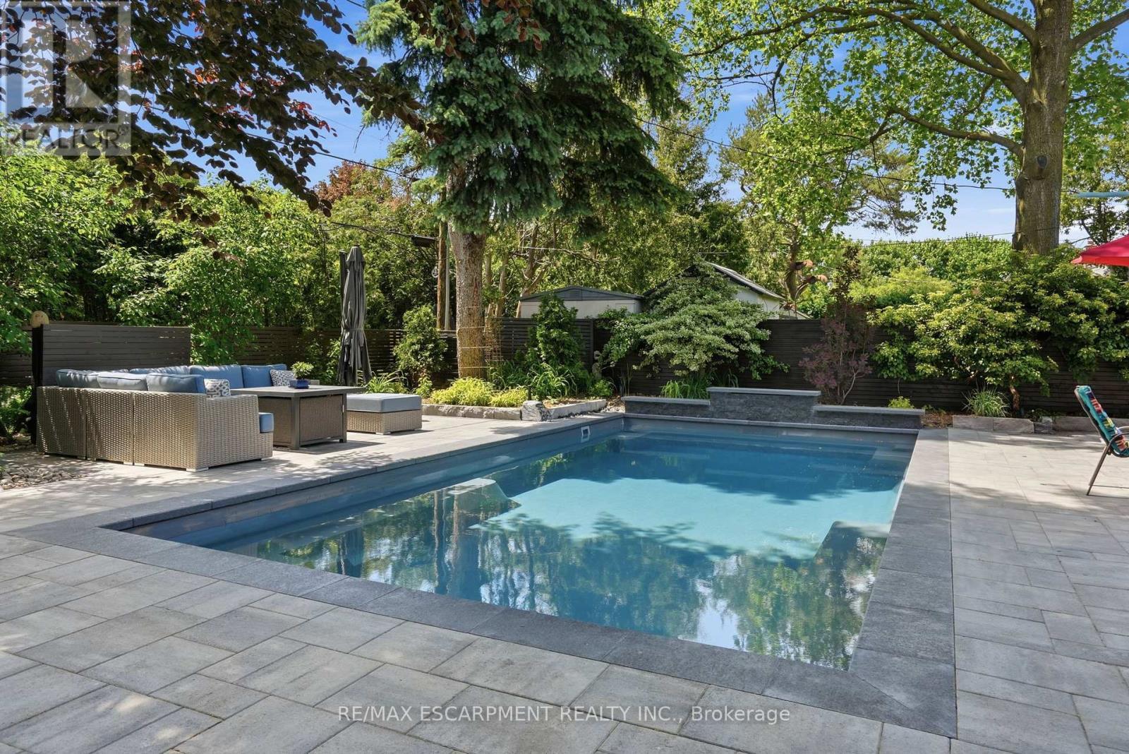 570 Rosedale Crescent, Burlington, ON