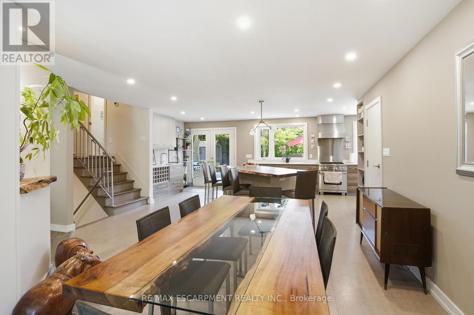 570 Rosedale Crescent, Burlington, ON