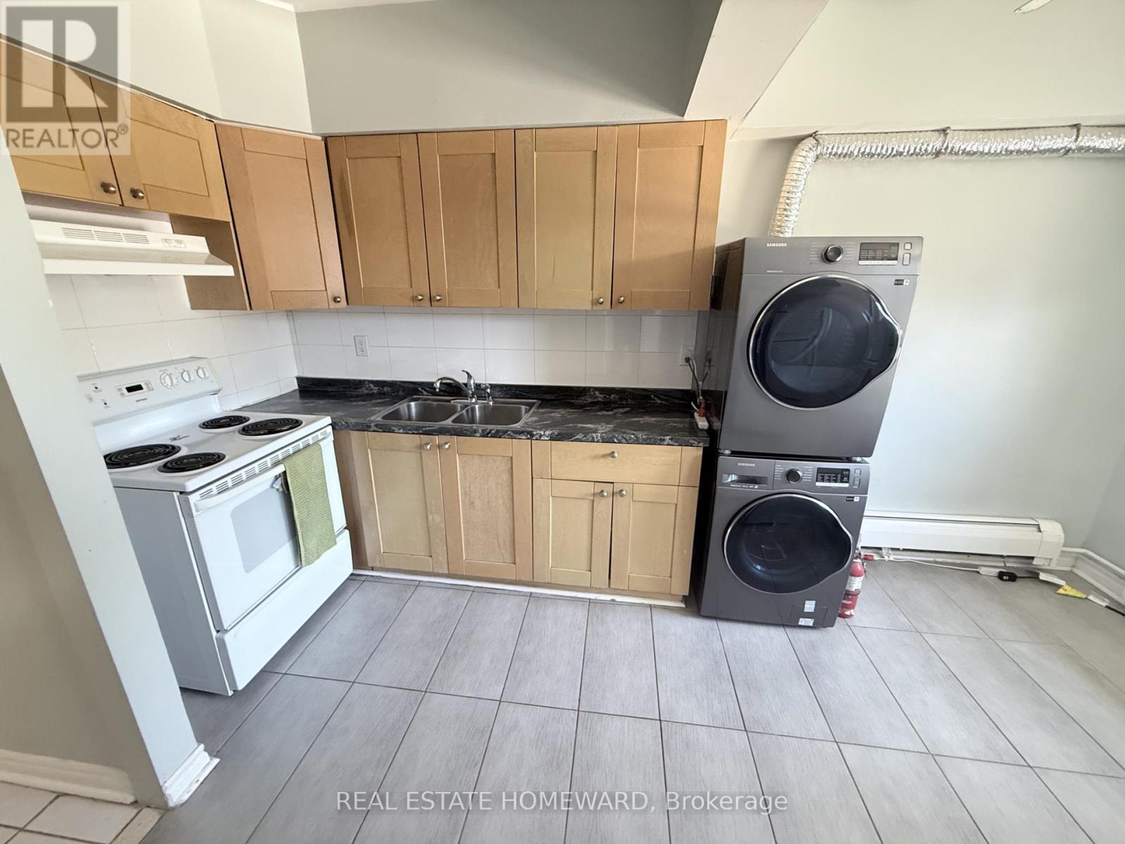 Apt 2 - 611 Danforth Avenue, Toronto, ON