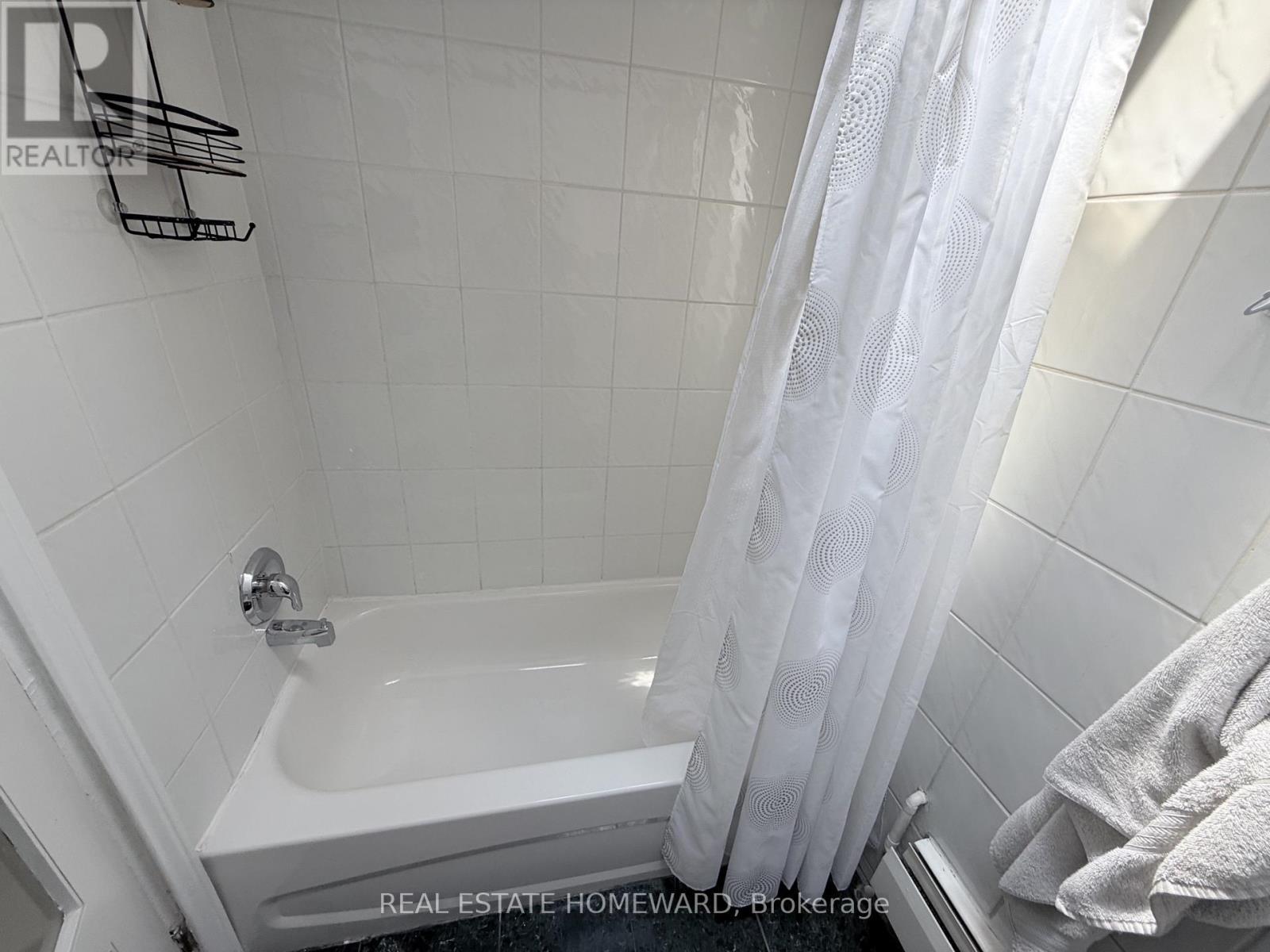Apt 2 - 611 Danforth Avenue, Toronto, ON