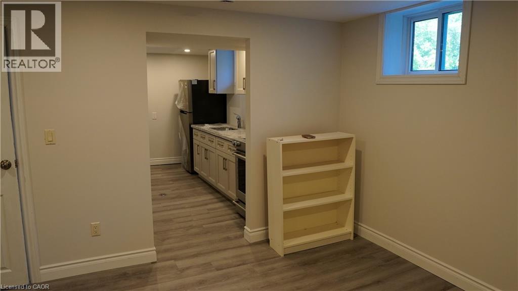 12 Cecilia Court, Hamilton, ON