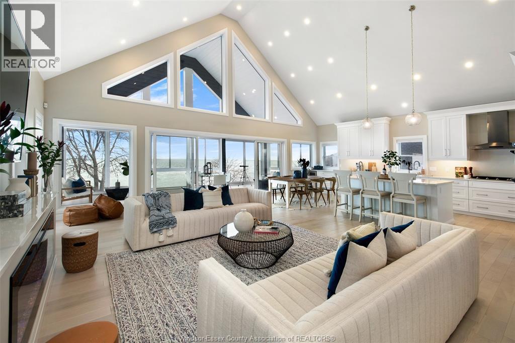1696 Caille Avenue, Lakeshore, ON