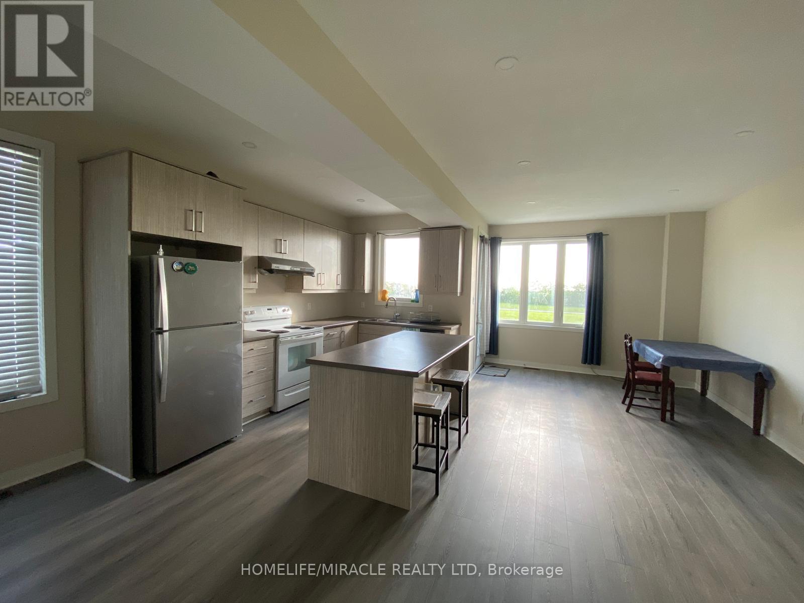 939 West Village Square, London North, ON