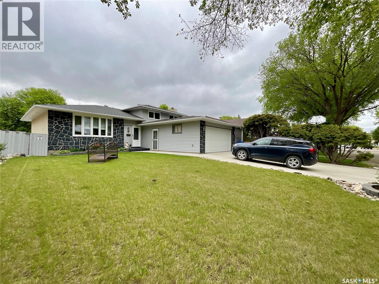 255 Litzenberger Crescent, Regina, SK