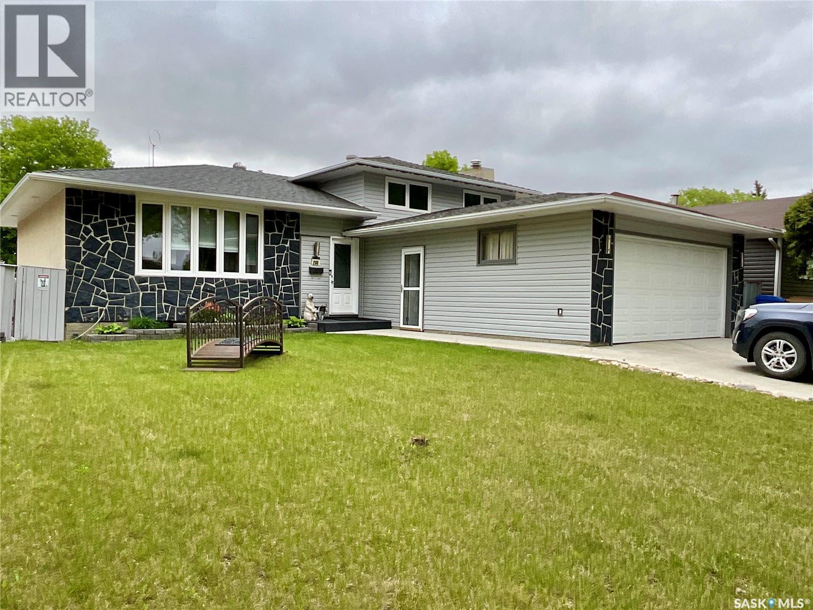 255 Litzenberger Crescent, Regina, SK