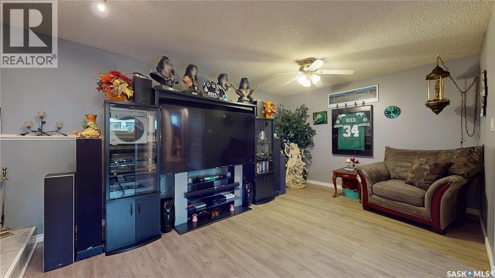 255 Litzenberger Crescent, Regina, SK