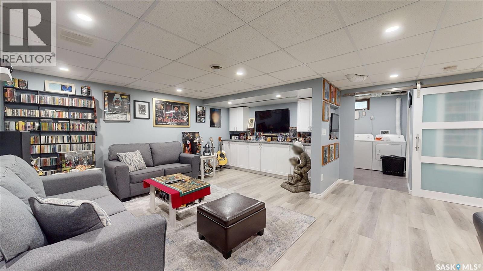 255 Litzenberger Crescent, Regina, SK