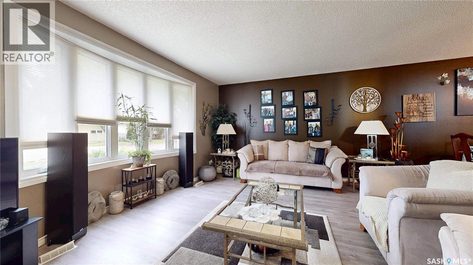 255 Litzenberger Crescent, Regina, SK