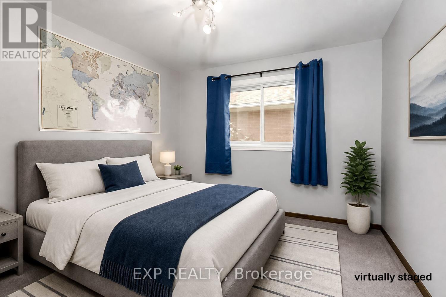 28 Denrich Avenue, Tillsonburg, ON - Indoor Photo Showing Bedroom