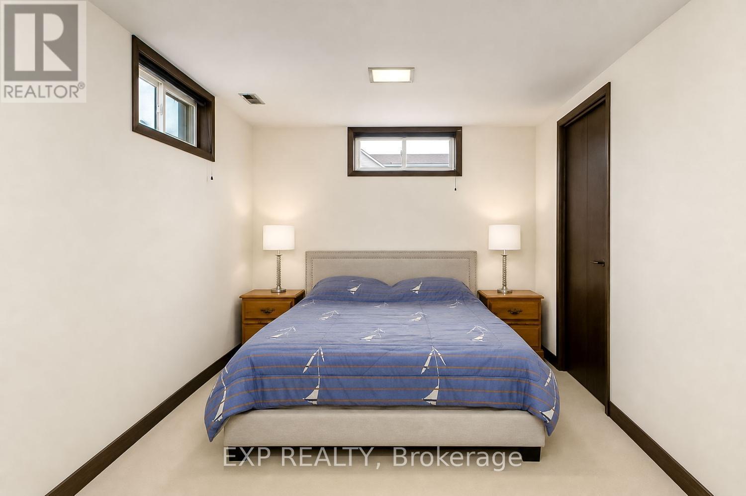 28 Denrich Avenue, Tillsonburg, ON - Indoor Photo Showing Bedroom