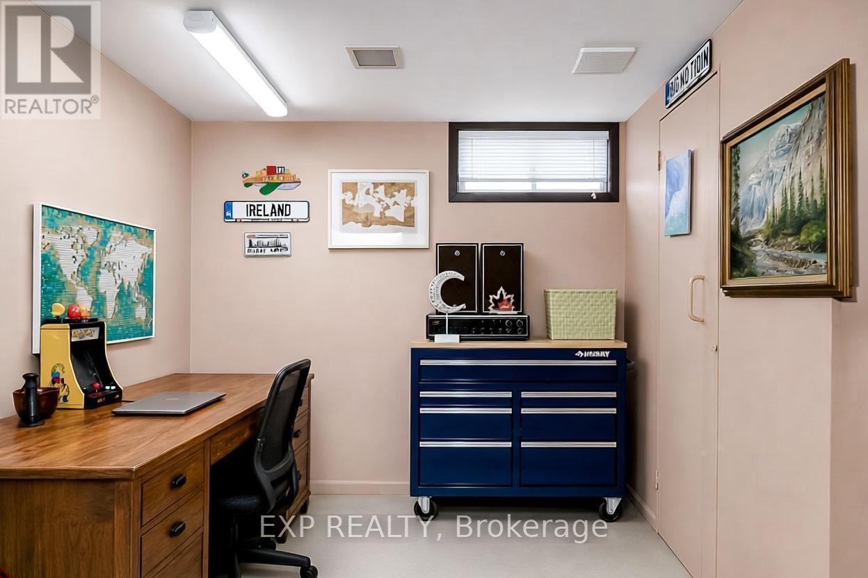 28 Denrich Avenue, Tillsonburg, ON - Indoor Photo Showing Office
