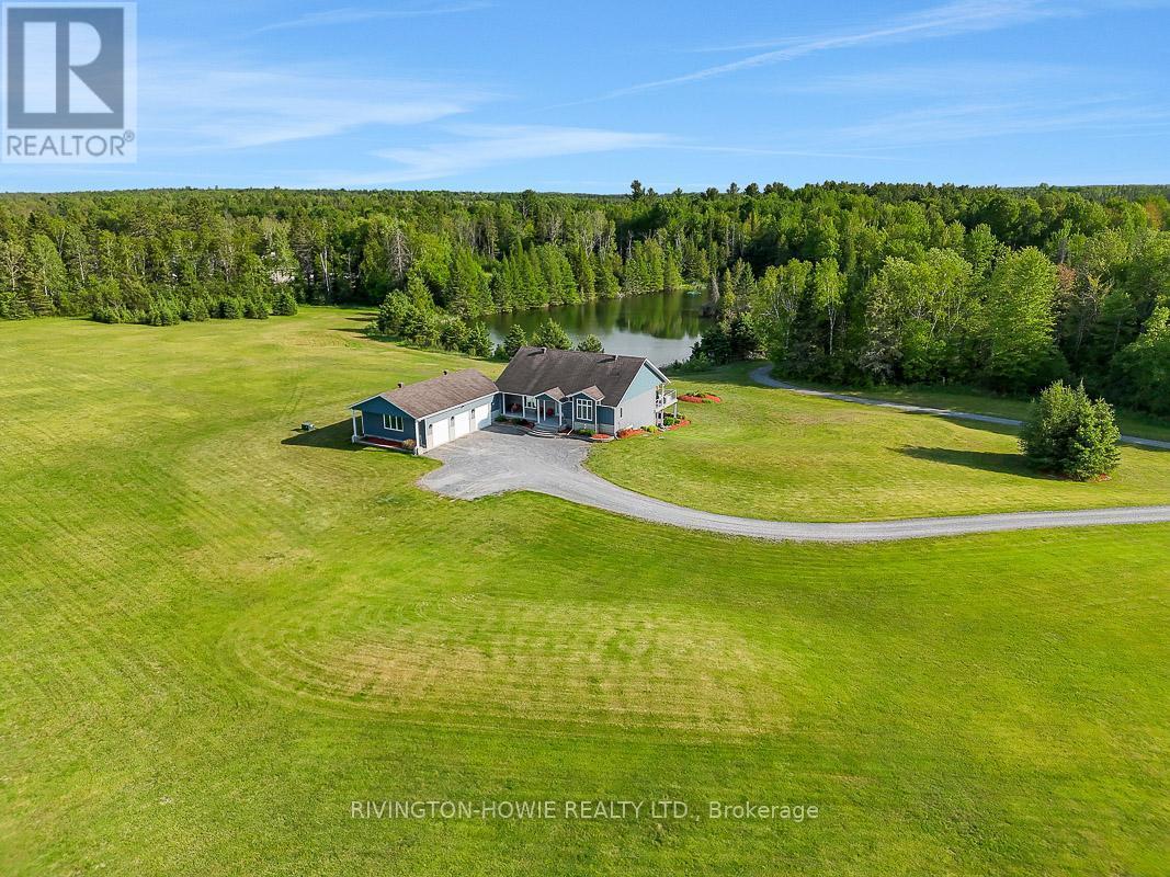 Custom Bungalow on 27 manicured acres. - 3220 A March Road, Ottawa, ON