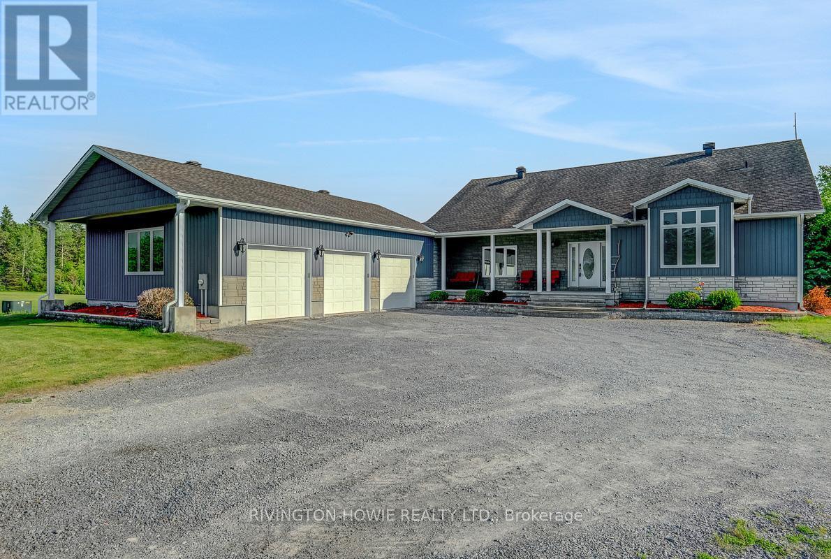 3 car attached garage - 3220 A March Road, Ottawa, ON