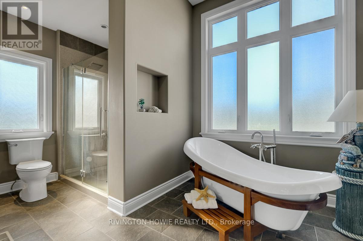 Soak or shower! - 3220 A March Road, Ottawa, ON