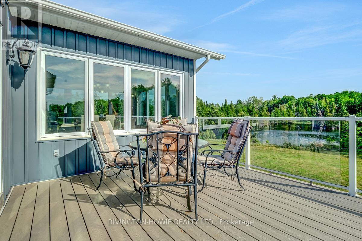 Composite deck - 3220 A March Road, Ottawa, ON