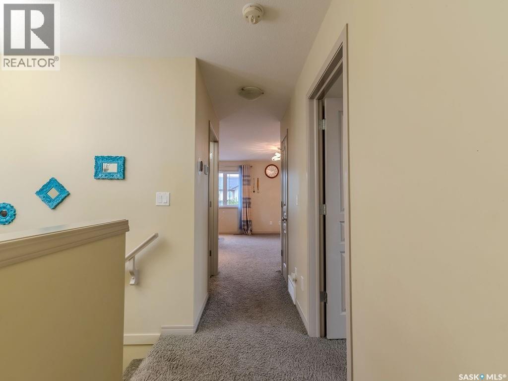 274 Ashworth Crescent, Saskatoon, SK