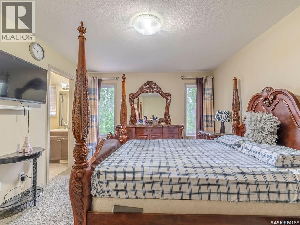 274 Ashworth Crescent, Saskatoon, SK