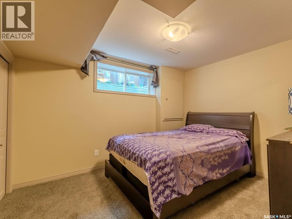 274 Ashworth Crescent, Saskatoon, SK