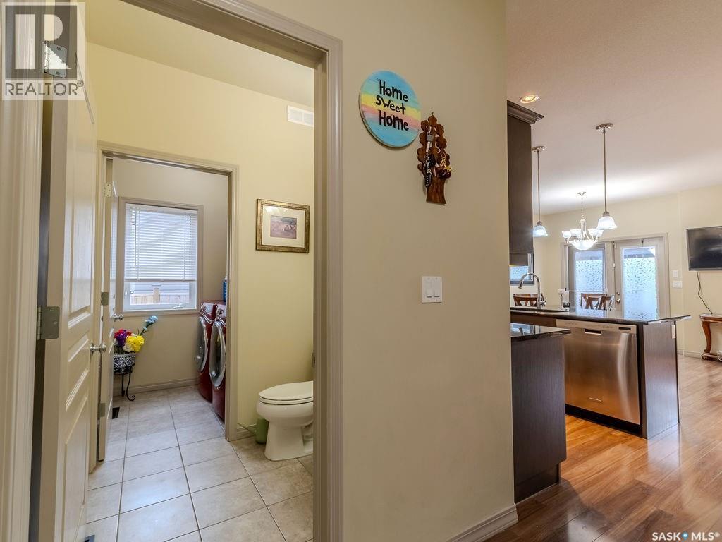 274 Ashworth Crescent, Saskatoon, SK