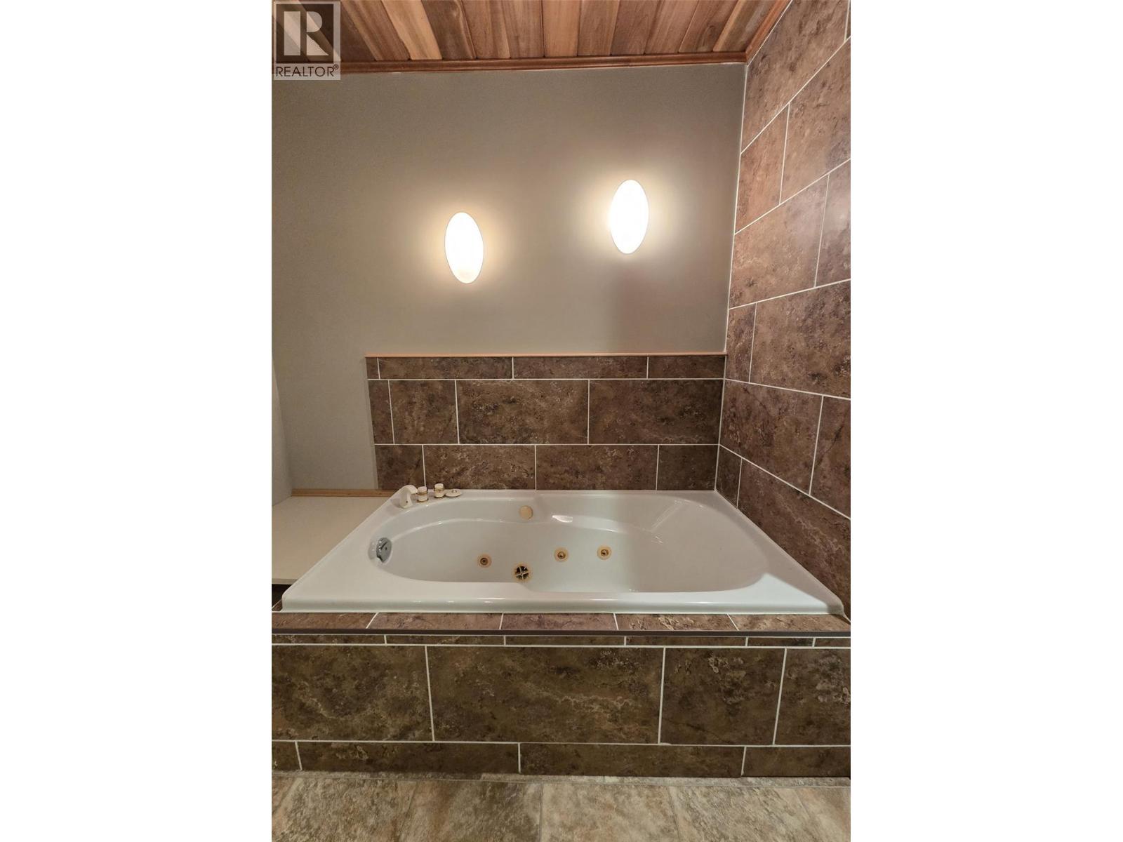 500 16Th Avenue Unit# 48, Genelle, BC