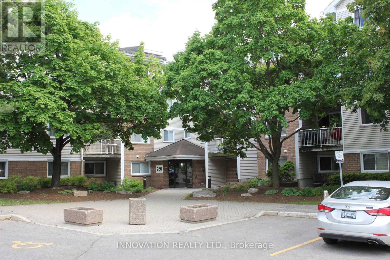 203 - 260 Brittany Drive, Ottawa, ON