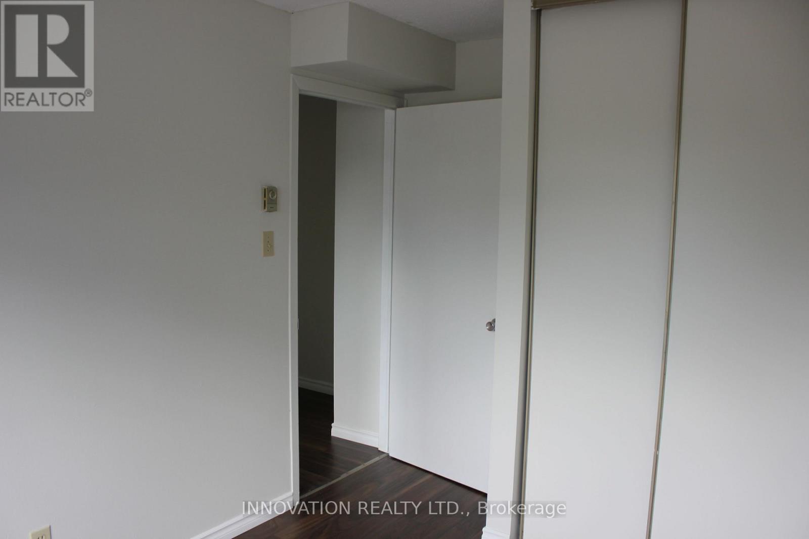 203 - 260 Brittany Drive, Ottawa, ON