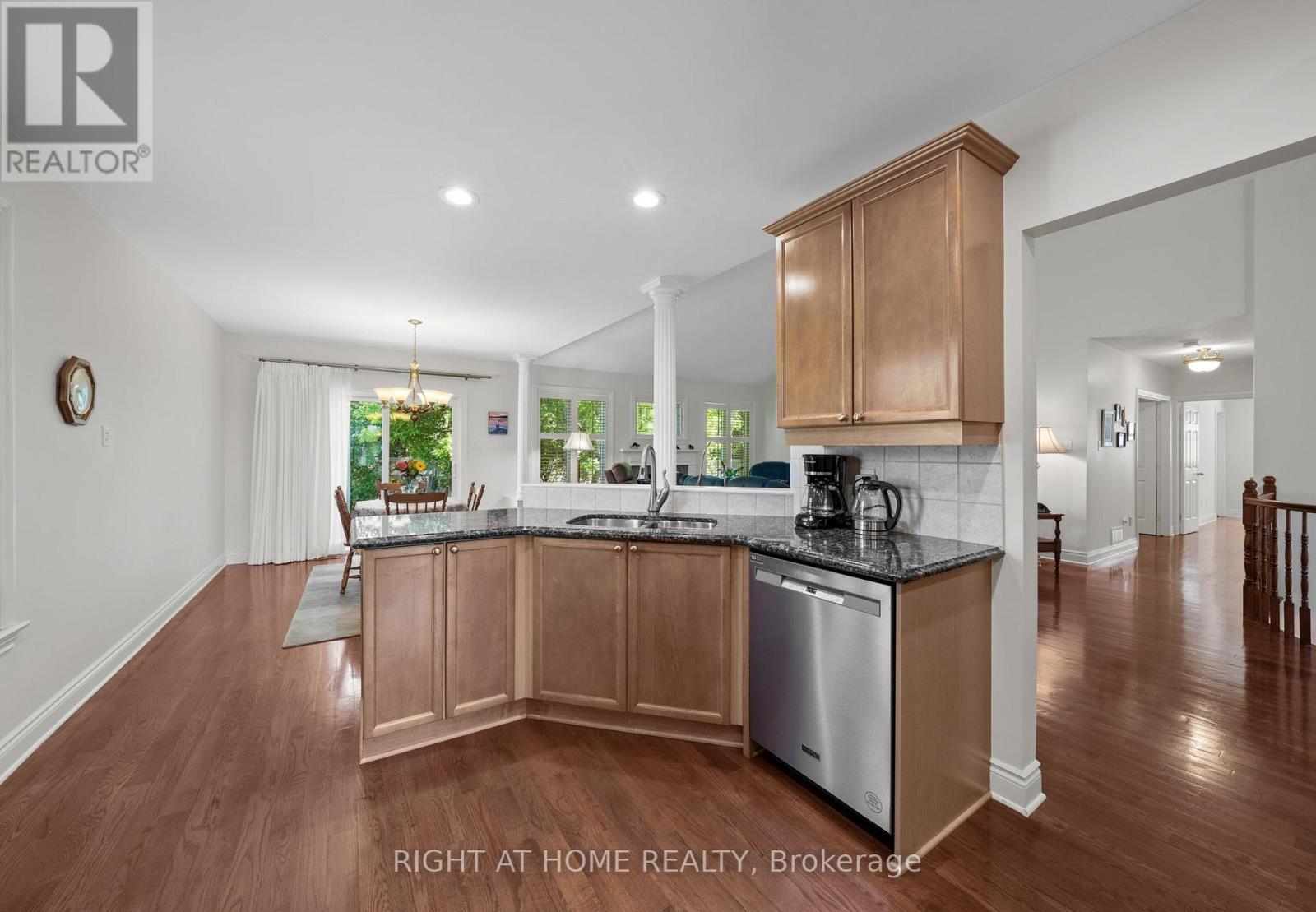85 Brightside Avenue, Ottawa, ON