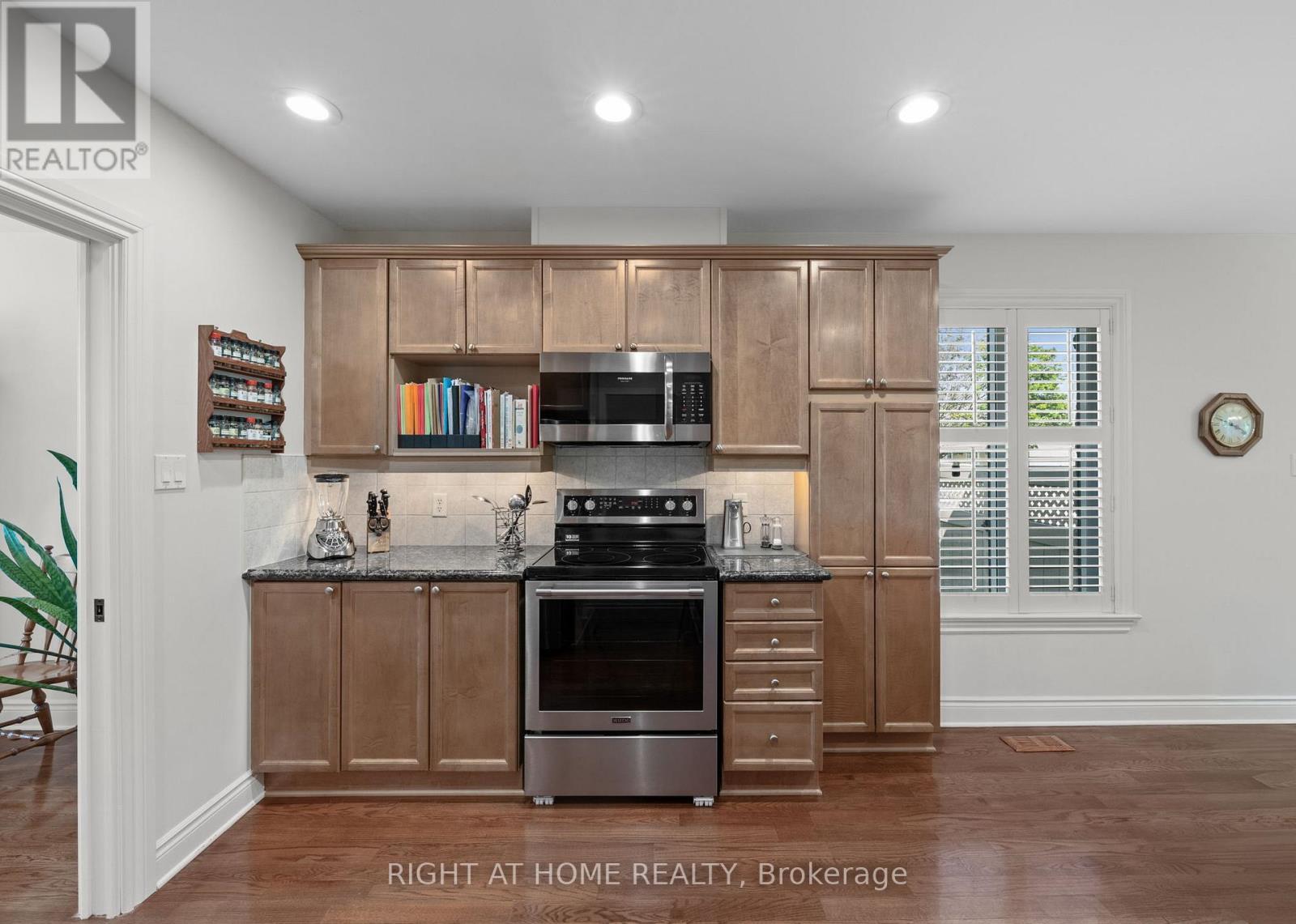 85 Brightside Avenue, Ottawa, ON