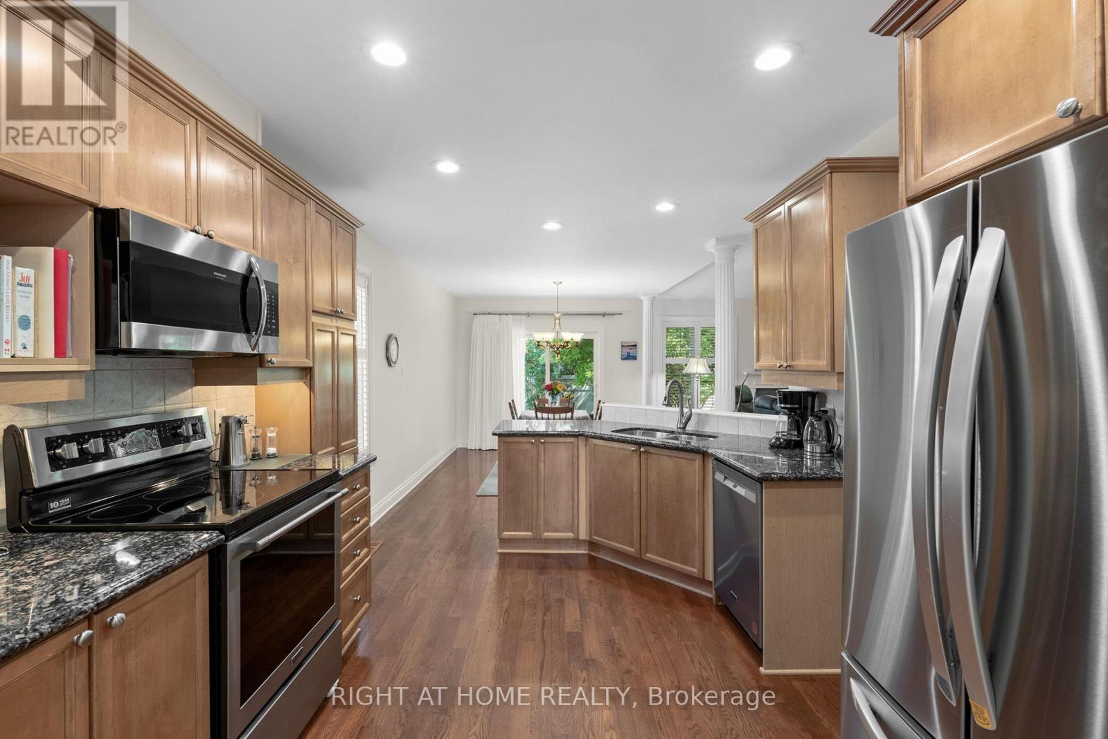 85 Brightside Avenue, Ottawa, ON