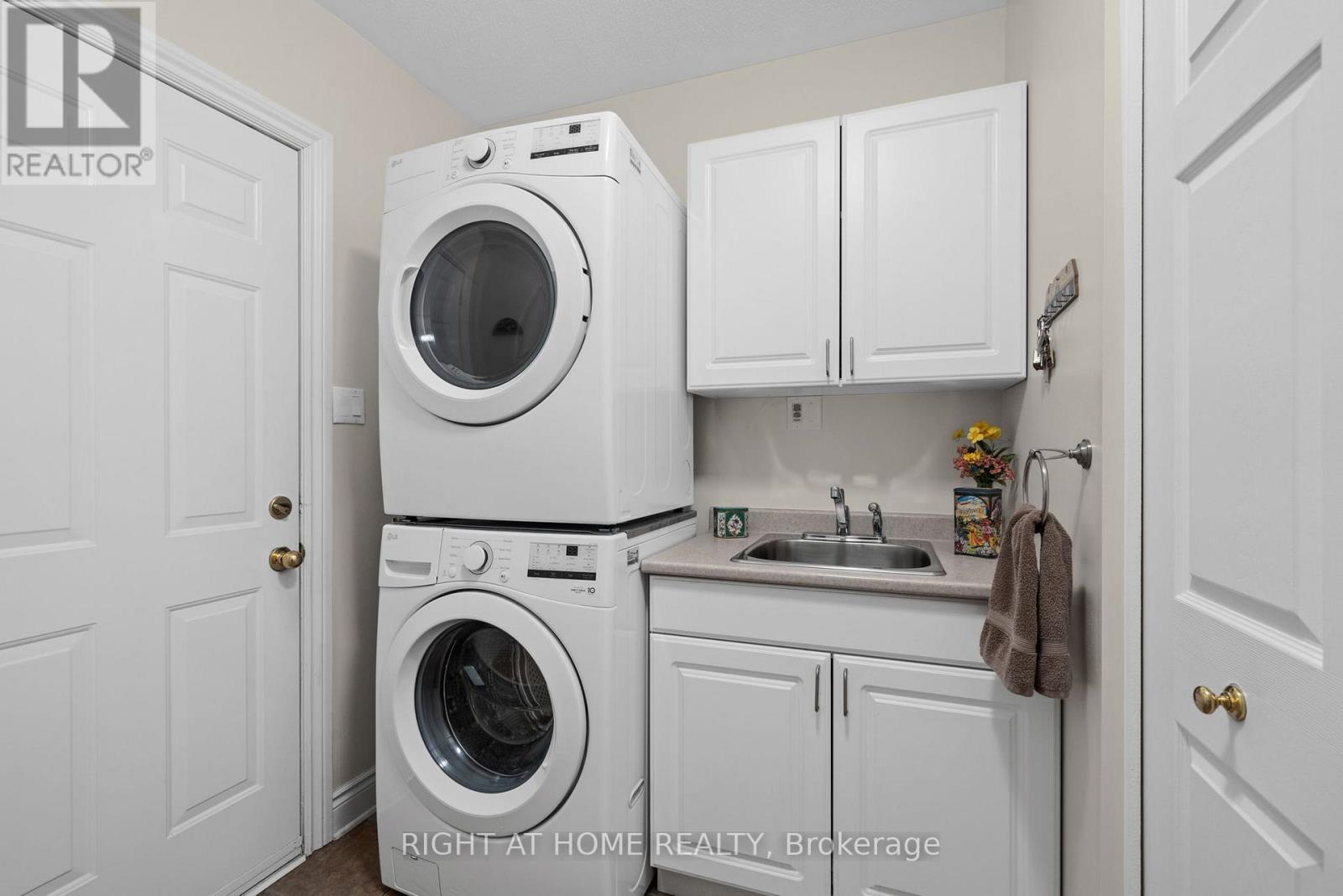 85 Brightside Avenue, Ottawa, ON