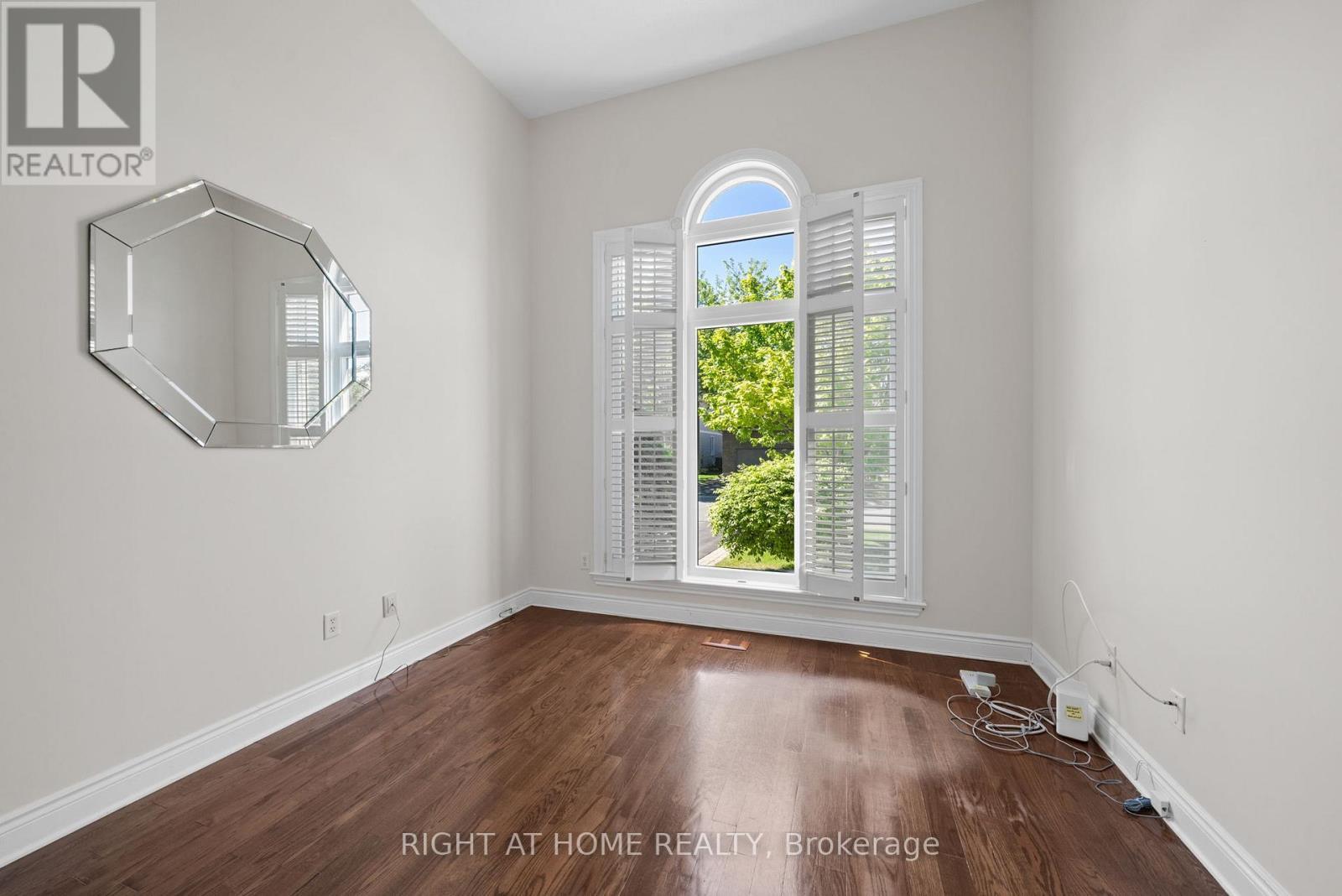 85 Brightside Avenue, Ottawa, ON