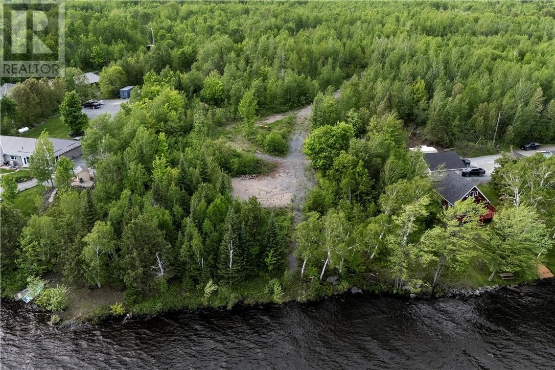 2175 Deep Bay Road, Azilda, ON