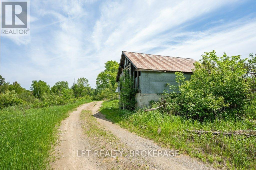 4342 Henderson Road, Frontenac (Frontenac North), ON