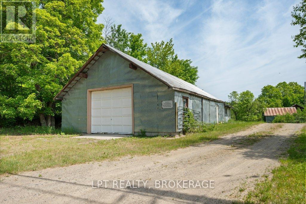 4342 Henderson Road, Frontenac (Frontenac North), ON