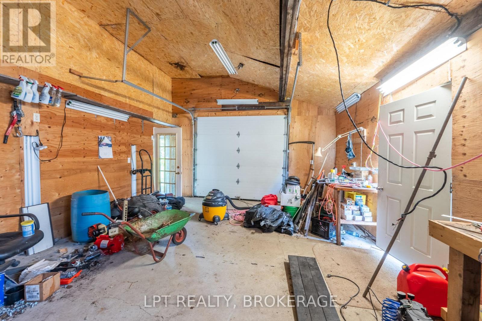 4342 Henderson Road, Frontenac (Frontenac North), ON