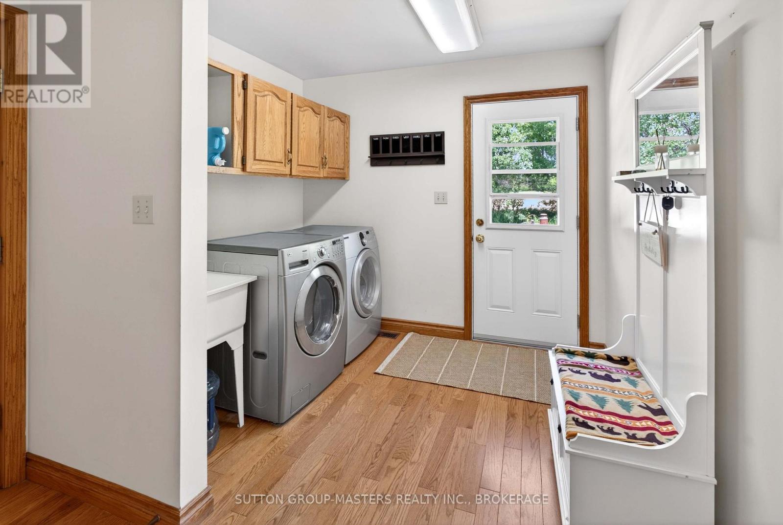 Main Floor Laundry and side entrance mud room - 1760 County Rd. 1 E Road E, Stone Mills (Stone Mills), ON